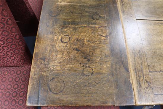 A 17th century style oak draw leaf table, W.4ft D.2ft 8in. H.2ft 6in.
